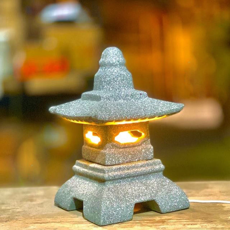 decoration-products-courtyard-Japanese-ceramic-imitation-stone-lamp-ornaments-imitation-marble-red-clay-Japanese-garden-lantern-1